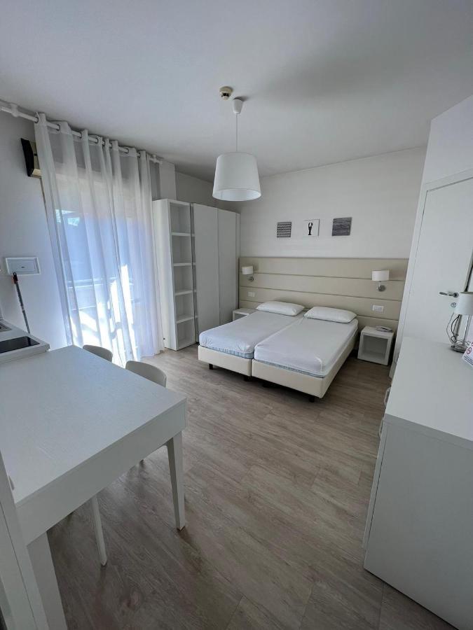 Hotel Ardea Ричоне Екстериор снимка