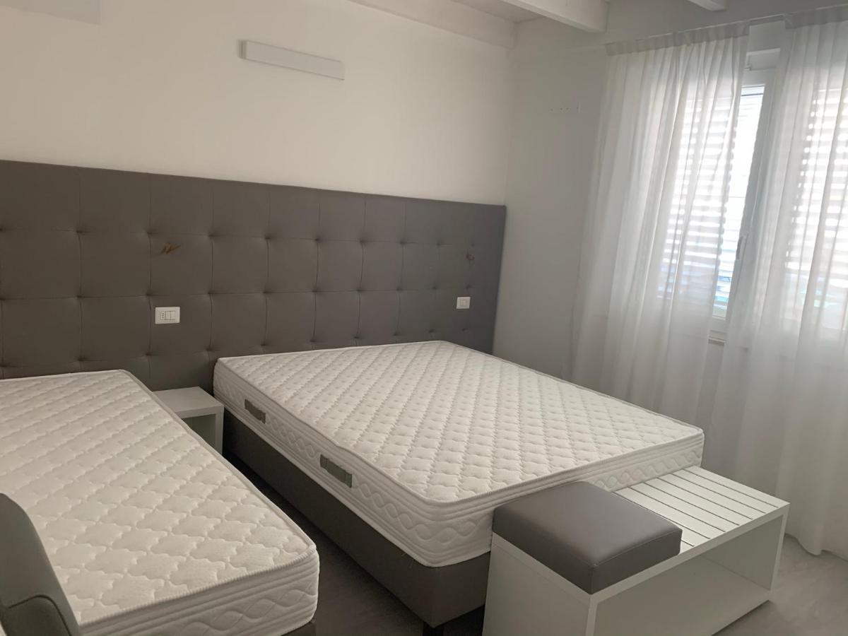 Hotel Ardea Ричоне Екстериор снимка