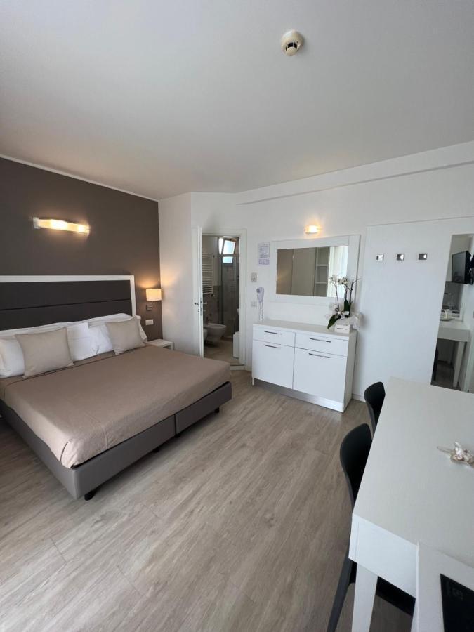Hotel Ardea Ричоне Екстериор снимка