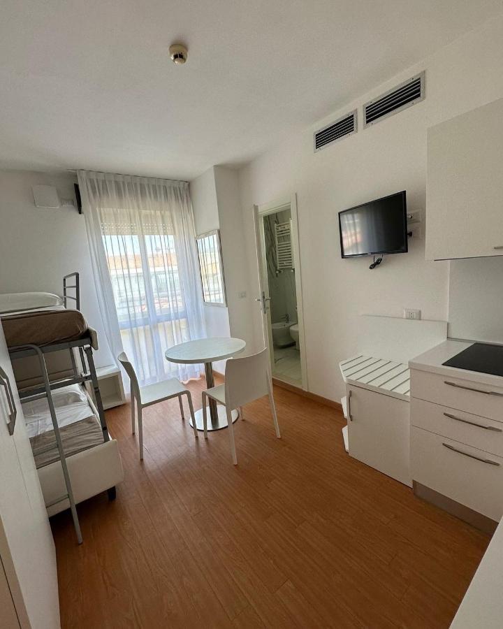 Hotel Ardea Ричоне Екстериор снимка